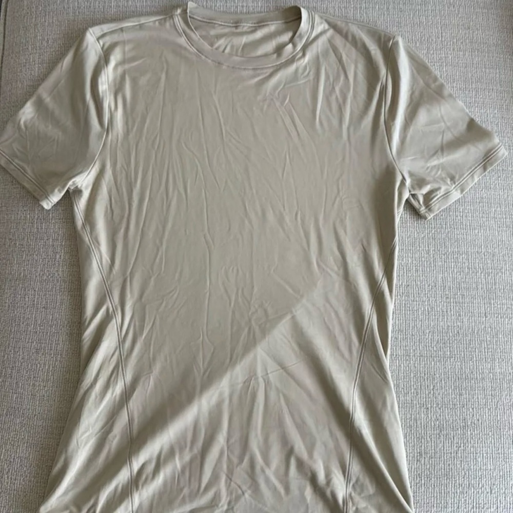 Lululemon Wundersoft Shortsleeve shirt